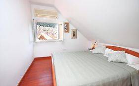 Bohemian Apartment City Center - 2 Bedroom